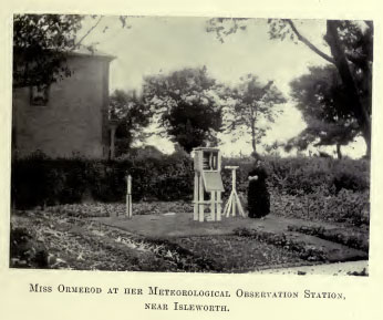 Eleanor Ormerod en su estación de observación meteorológica.