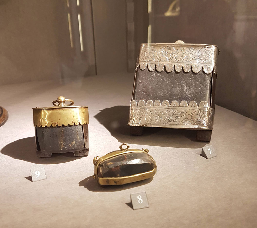 Colección de imanes del Museo del Louvre (siglos XVII y XVIII). 