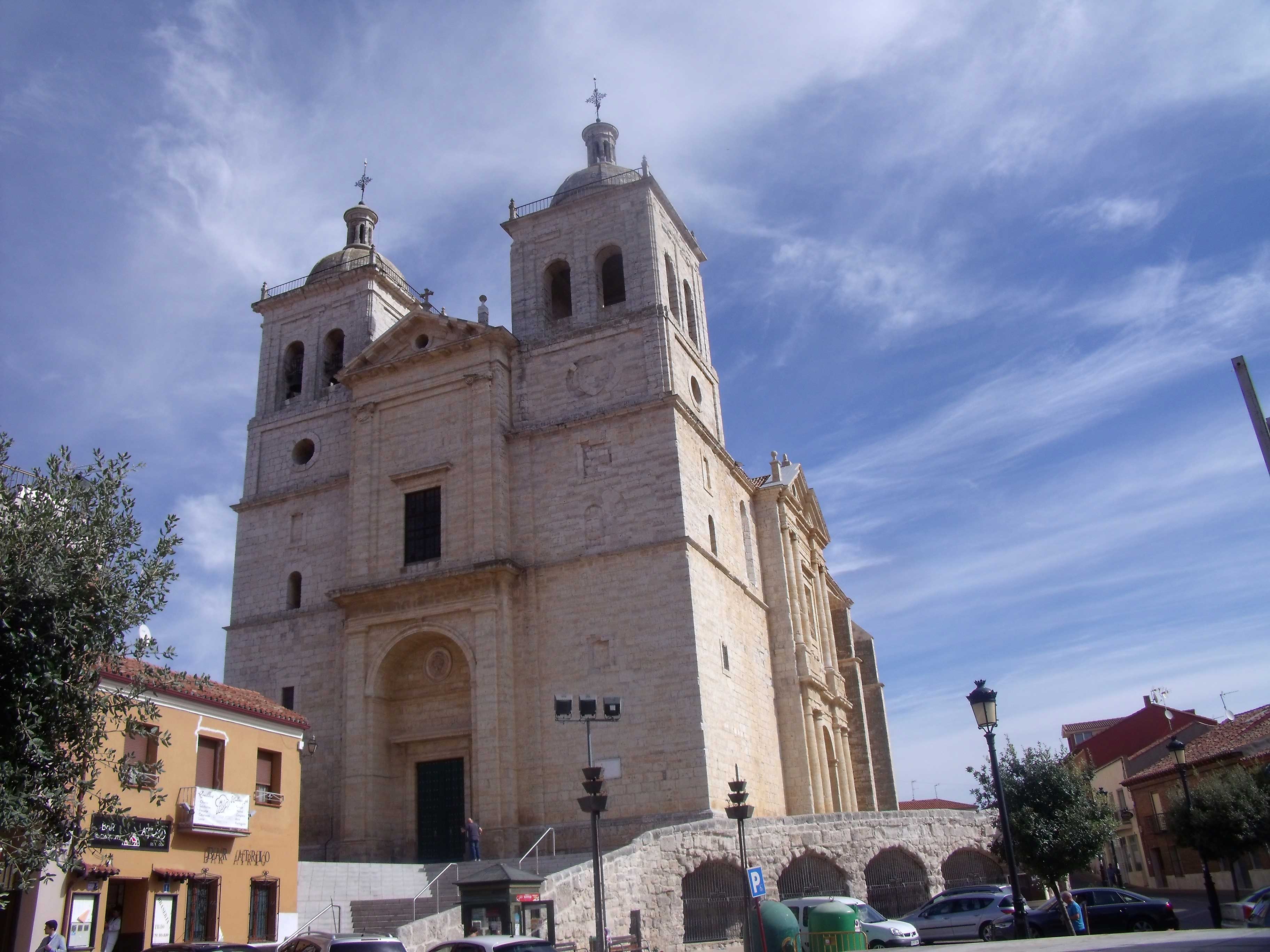 Iglesia de Santiago. Catedral del vino. Cigales - Principia