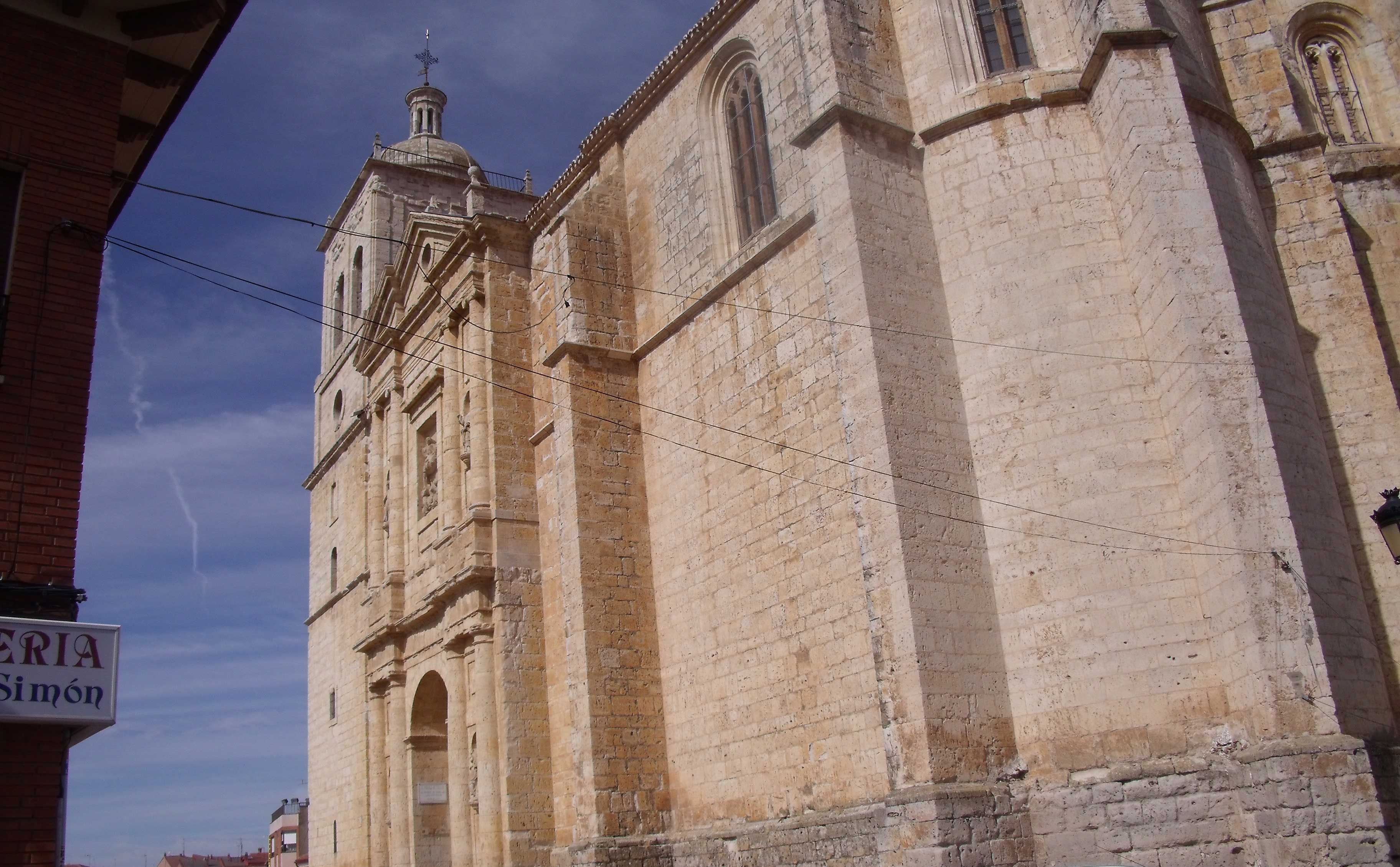 Iglesia de Santiago. Catedral del vino. Cigales - Principia