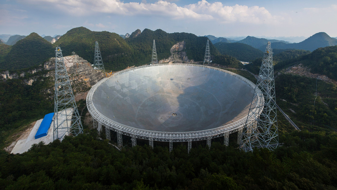 Radiotelescopio  FAST en Guizhou, China 