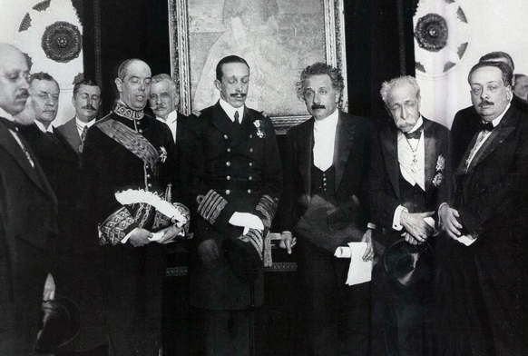 Einstein en Madrid con el rey Alfonso XIII - Madrid