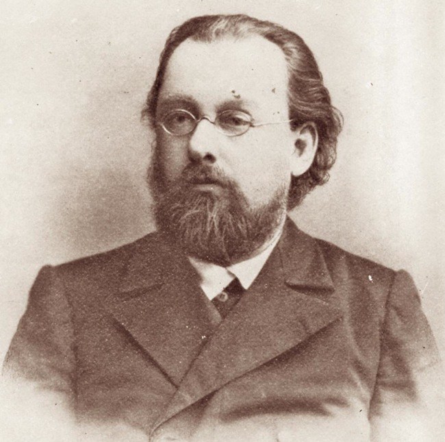 Konstantín Tsiolkovski - Principia
